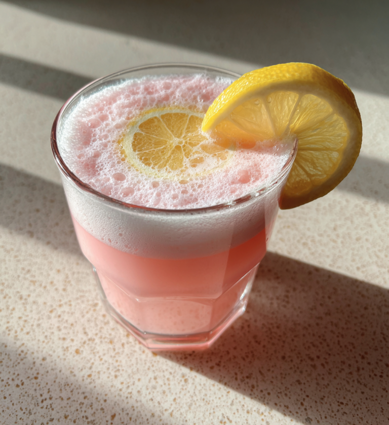 Whipped pink lemonade drink: 5-minute pure bliss
